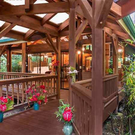 Volcano Village Lodge Экстерьер фото